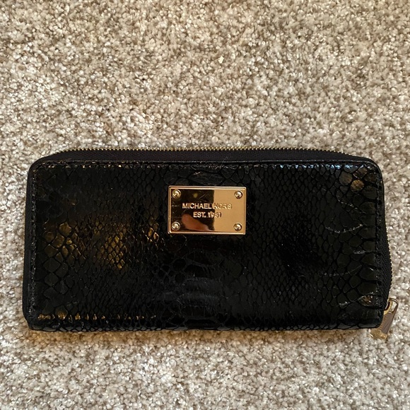 michael kors black wallet sale